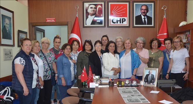 CHP, İl Kadın Kollarından teşekkür ziyareti