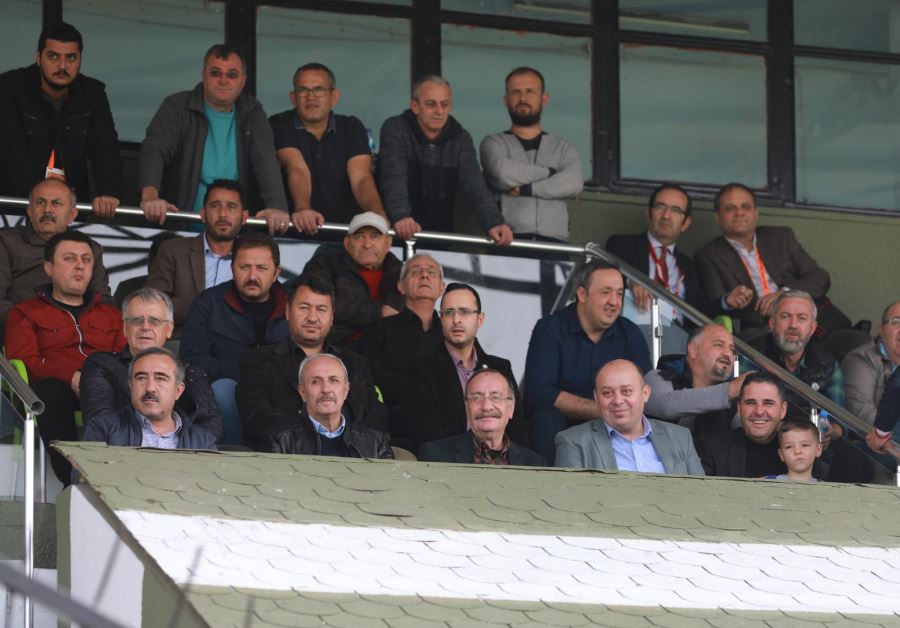 Mengüç, Gönen Belediyespor maçında