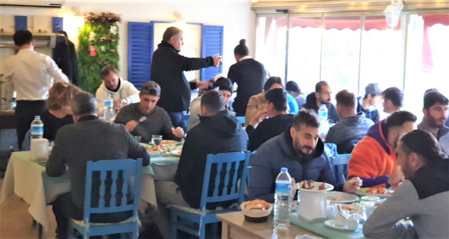 Riva Restaurant’tan Bandırmaspor’a kahvaltı