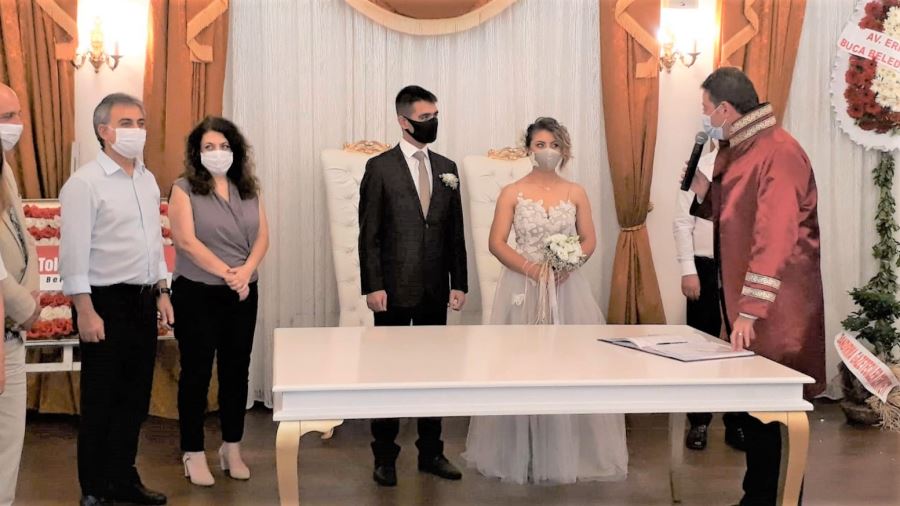 Gazeteci Ozan Ertuğrul evlendi