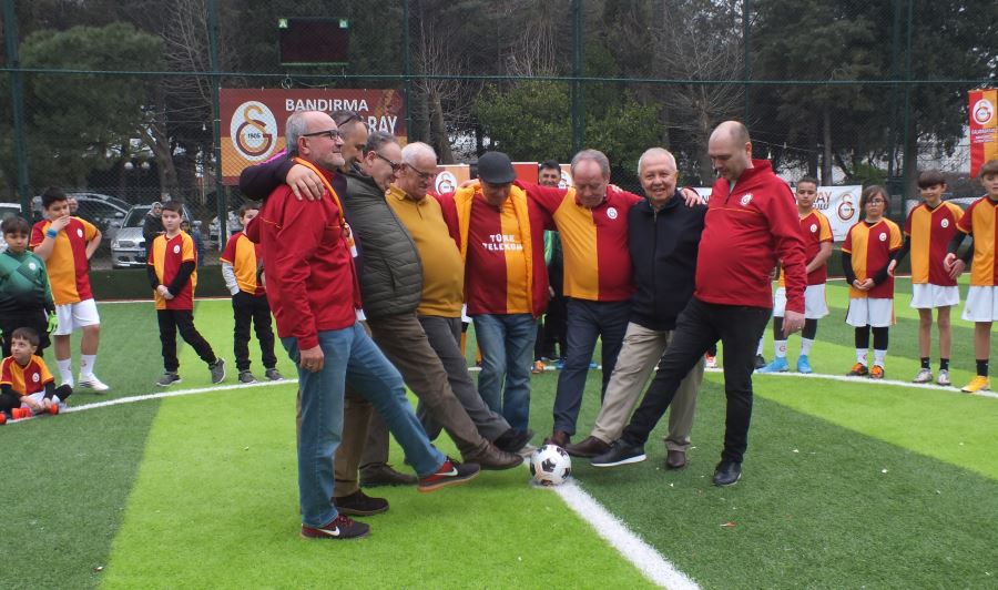 Galatasaray Futbol Okulu’na görkemli açılış