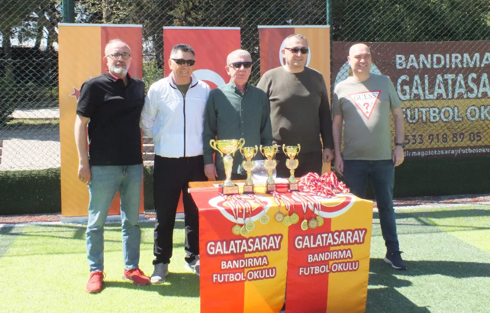 Galatasaray Futbol Okulu gelecekteki efsane kramponların kaynağına iniyor.