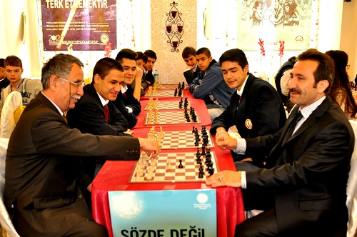 Satranç turnuvası başladı
