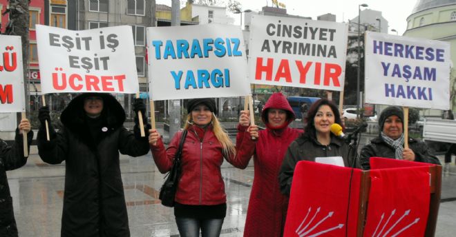 CHP li kadınlardan İnsan Hakları günü