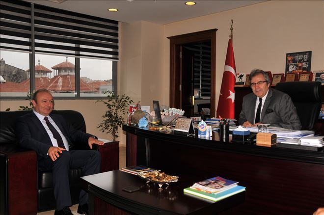 REKTÖRDEN BAŞKAN MİRZA´YA ZİYARET