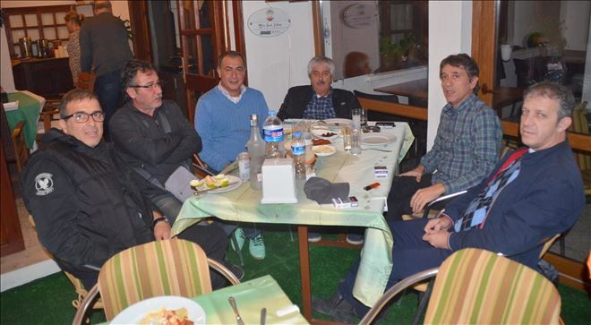 Gece için geldiler, Taziyede bulundular