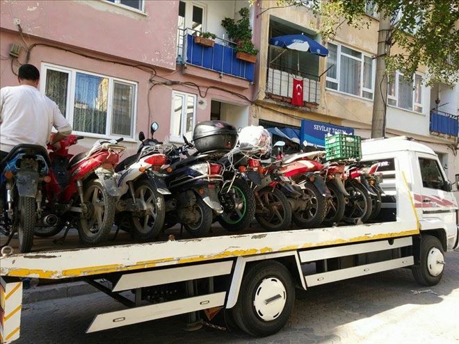 Tescilsiz motorlar toplandı