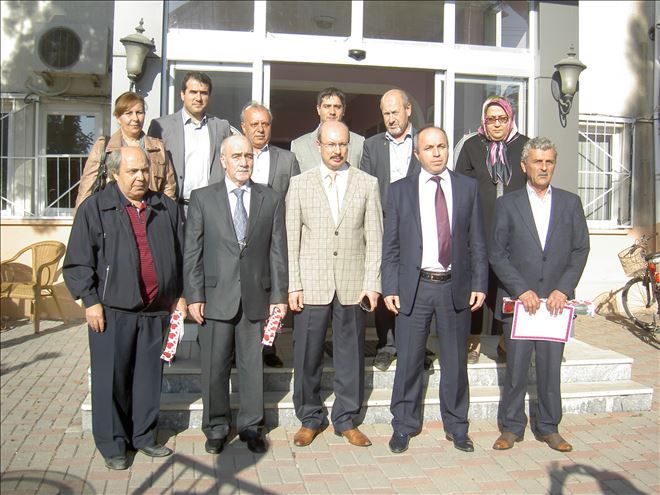 EMEKLİ ÖĞRETMENLERE YEMEK