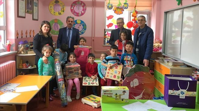  Bandırma Belediyesi´nden okullara destekler devam ediyor