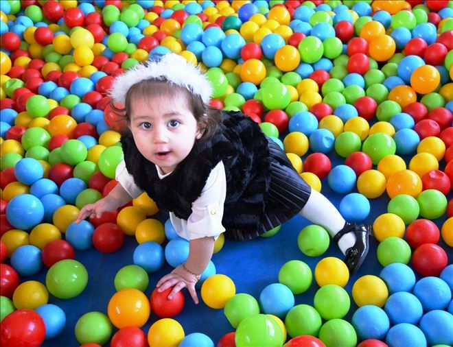 PRENSES NAZLI ?1 YAŞINDA´
