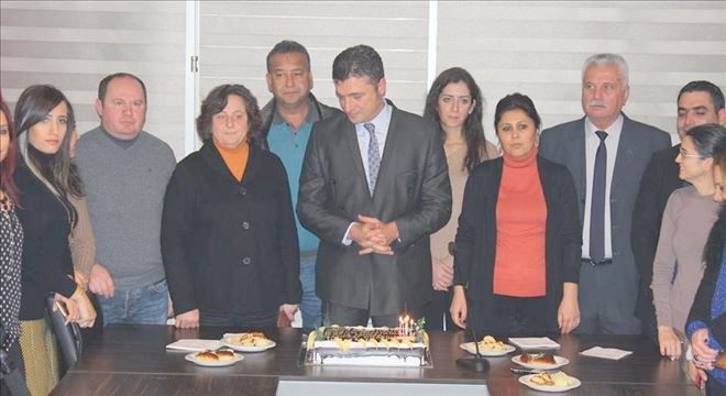 Yeni yılı personeli ile karşıladı.