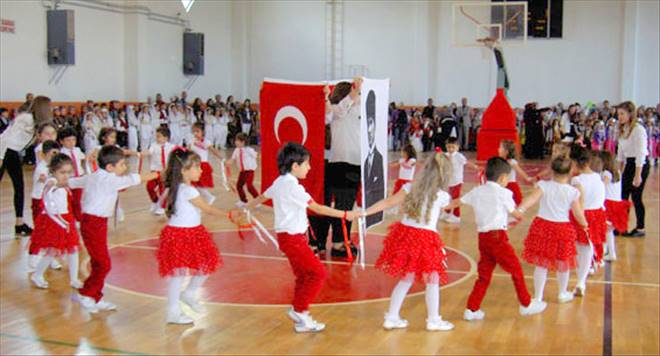 Gönen`de 23 Nisan Coşkusu