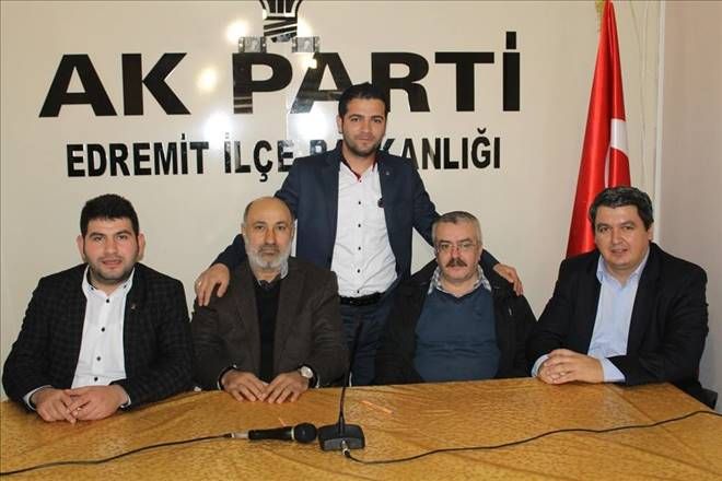 Edremit, AKP´den istifalar istendi.