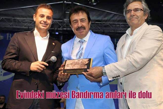 Cumhuriyet alanını salladı