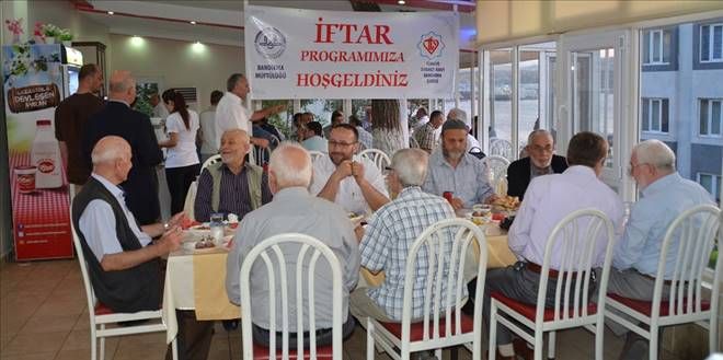 Bandırma Müftülüğünden iftar