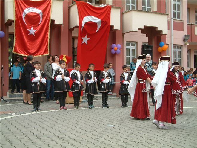 İlköğretim Haftası  kutlanıyor