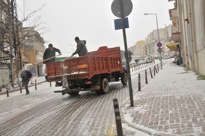 Tonlarca Tuz döküldü