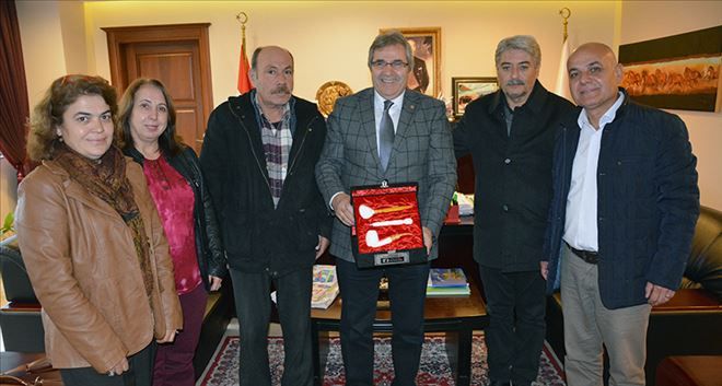 ERGİLİ MUHTARI VE MAHALLE SAKİNLERİNDEN BAŞKAN MİRZA´YA ZİYARET