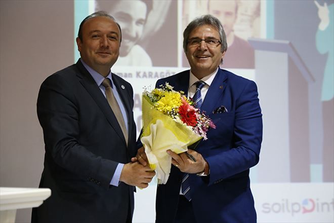 Kariyerini anlattı.
