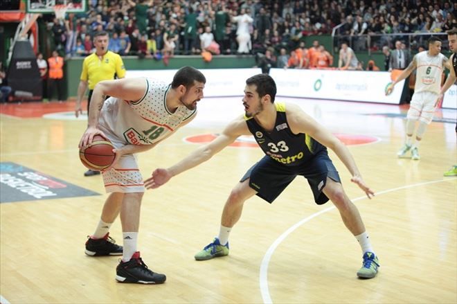 BANDIRMA´DA BASKETBOL ŞÖLENİ