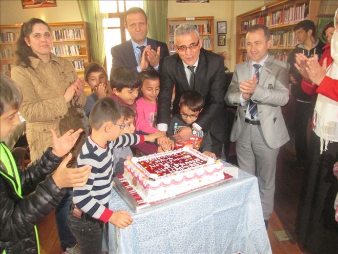 Sevgi Evleri çocukları kütüphanede
