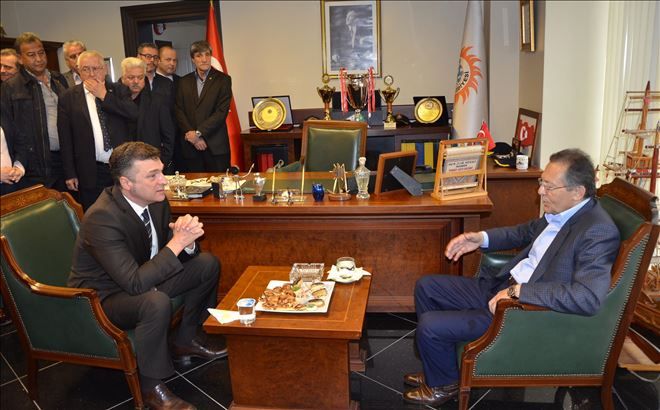 Başkan Sarı Rotterdam´da