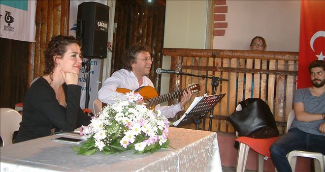 Batu & Çetin ikilisinde şiir dinletisi