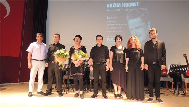 Nazım Hikmet´i andılar.