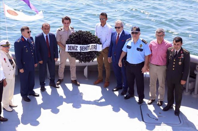 Deniz Şehitlerine Saygı