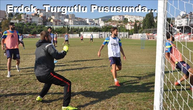 Erdekspor, Turgutluspor´u gözüne kestirdi