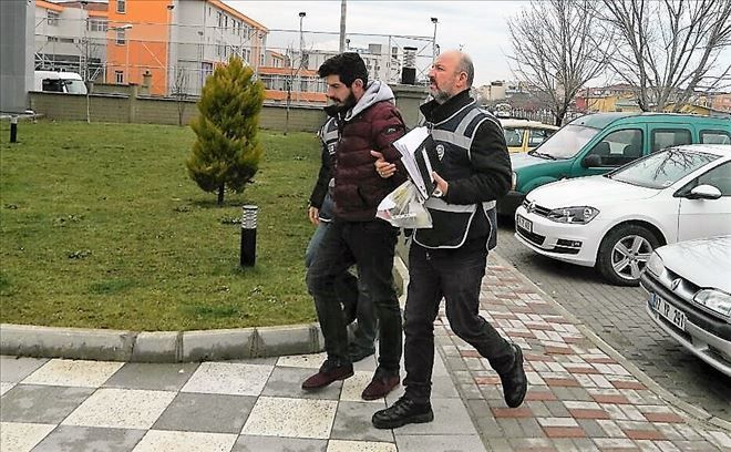Gönen Emniyeti hırsızı çaldıkları ile birlikte yakaladı