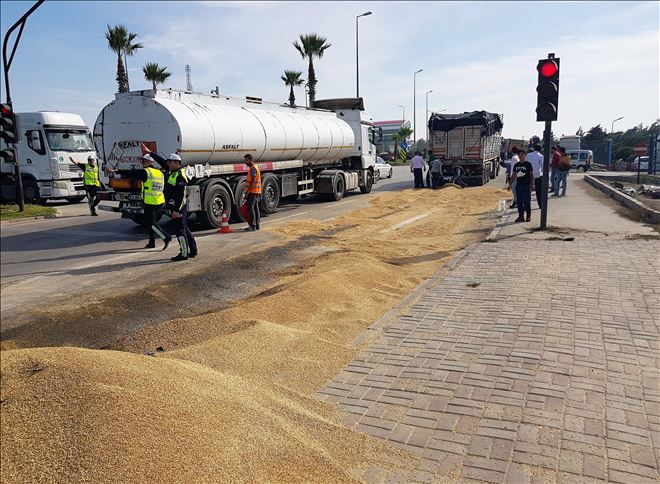 Otoban Buğday harmanına döndü