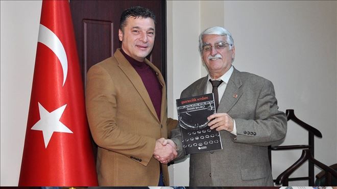 Sarı´ya kitabını armağan etti