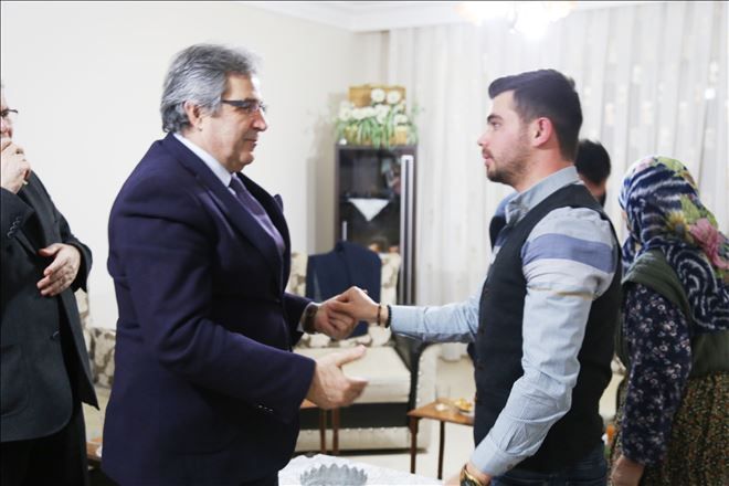 El Bab  gazisini ziyaret etti.