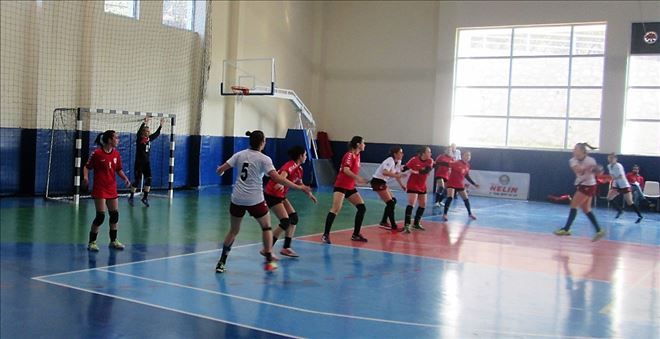 Bandırmaspor, Kemalpaşa Ata´yı 36-23 yendi
