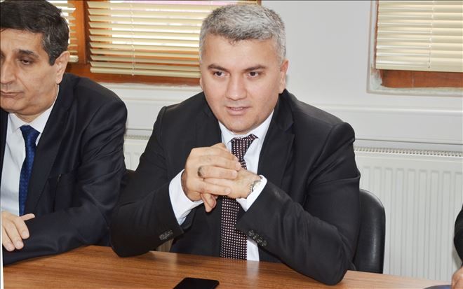 Canbey, gazeteciler cemiyetinde