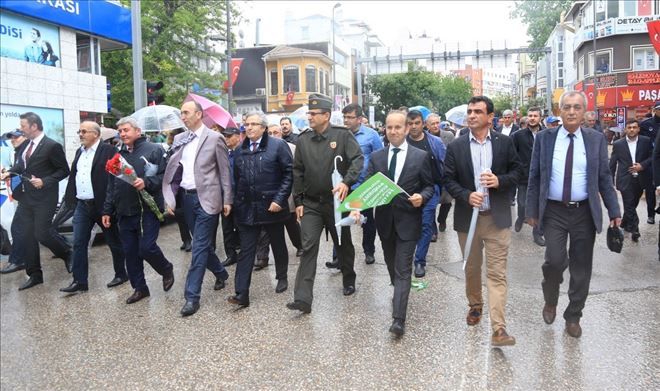 28. FESTİVAL KORTEJ YÜRÜYÜŞÜYLE BAŞLADI