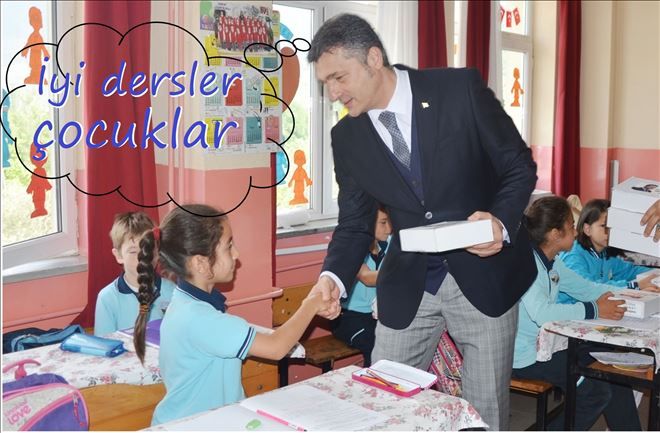 Sarı geleneği bozmadı.