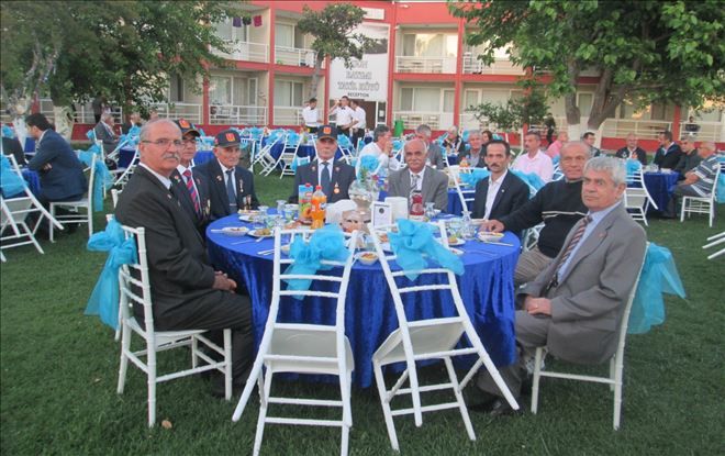 Üniversite´den iftar
