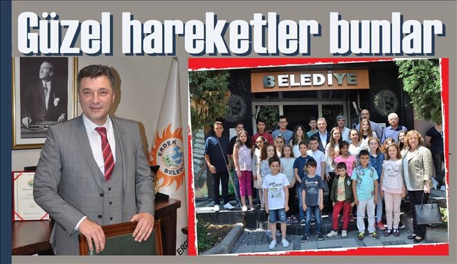 Başarılı öğrenciler ödüllerini aldı.