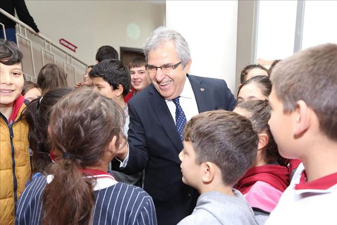 Mirza Öğretmenleri unutmadı