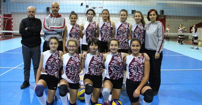 Kızlar voleybolda rakip tanımıyor