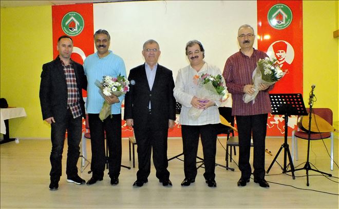 Aşık Veysel türkülerle anıldı