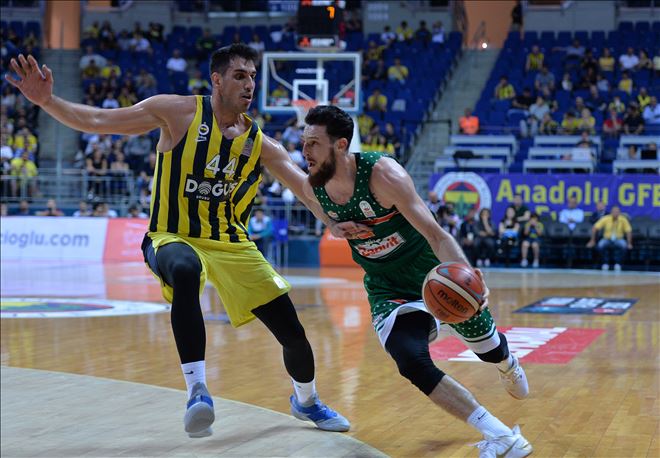 BANVİT İSTANBUL´DAN BAŞI DİK DÖNÜYOR!..