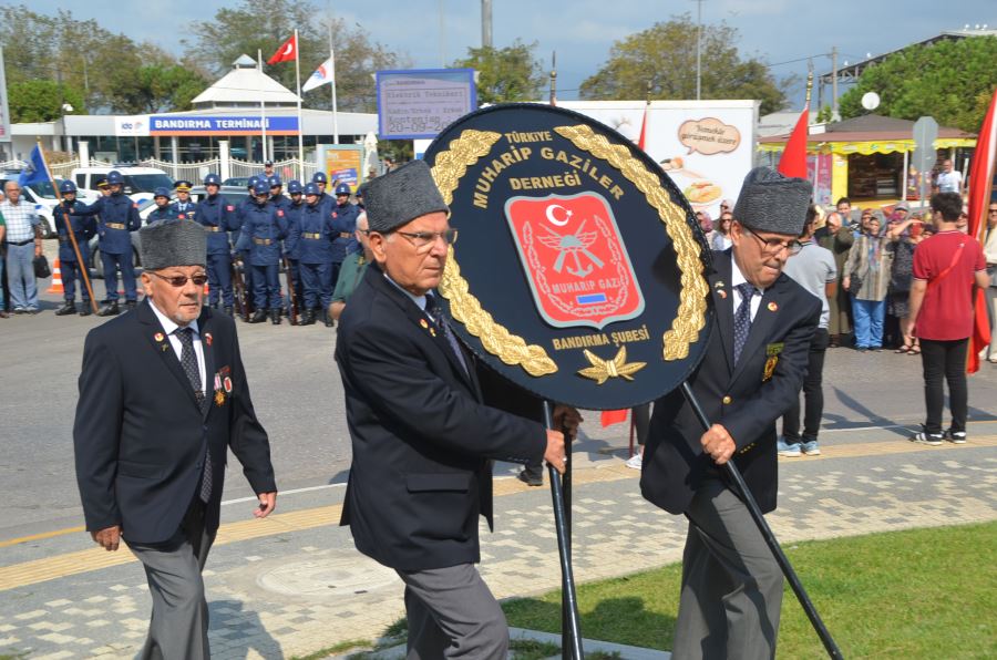 PTT AŞ GAZİ VE ŞEHİT AİLELERİNİN YANINDA