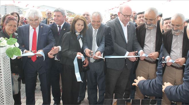 Kültür merkezinin açılışı yapıldı.