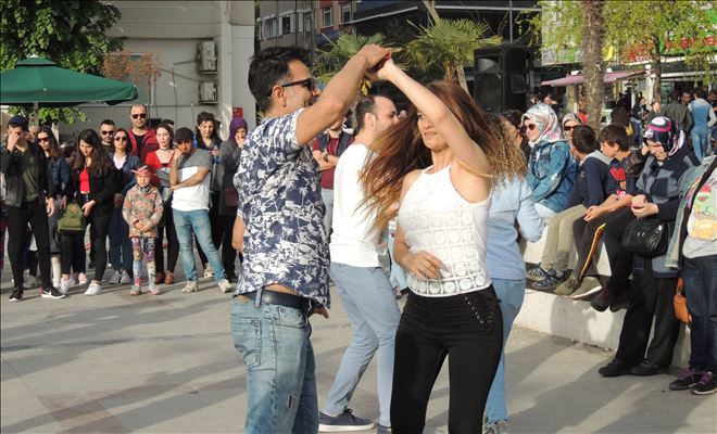 Şimdi DANS zamanı