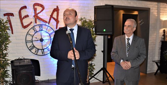 Rektör Özdemir Demokratlarla buluştu