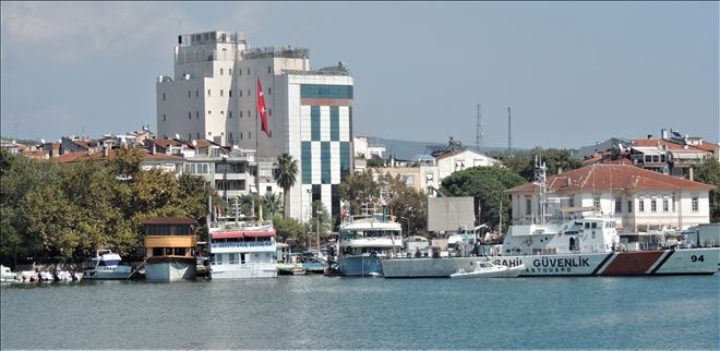 Erdek´teki yüzer restoranlara uyarı