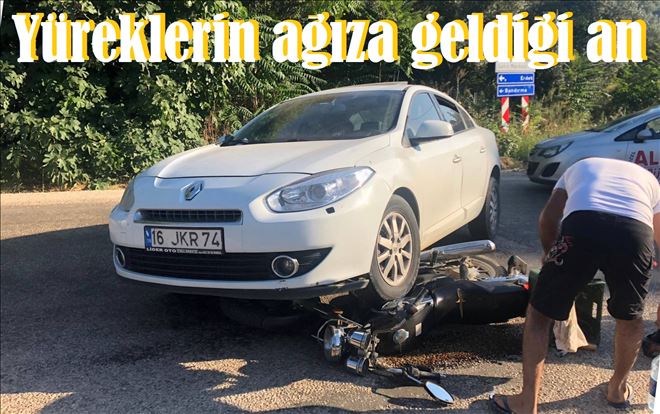 Motor, özel aracın altında kaldı